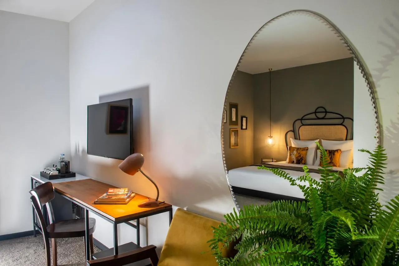 ****  Communal Hotel Sololaki Тбилиси Грузия